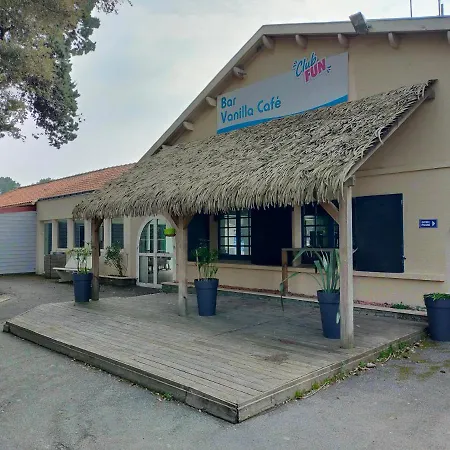 假日公园 Mobil 6 Places Climatise